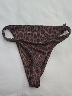 New Ark Leopard Print Hiigh Cut Bikini Bottoms